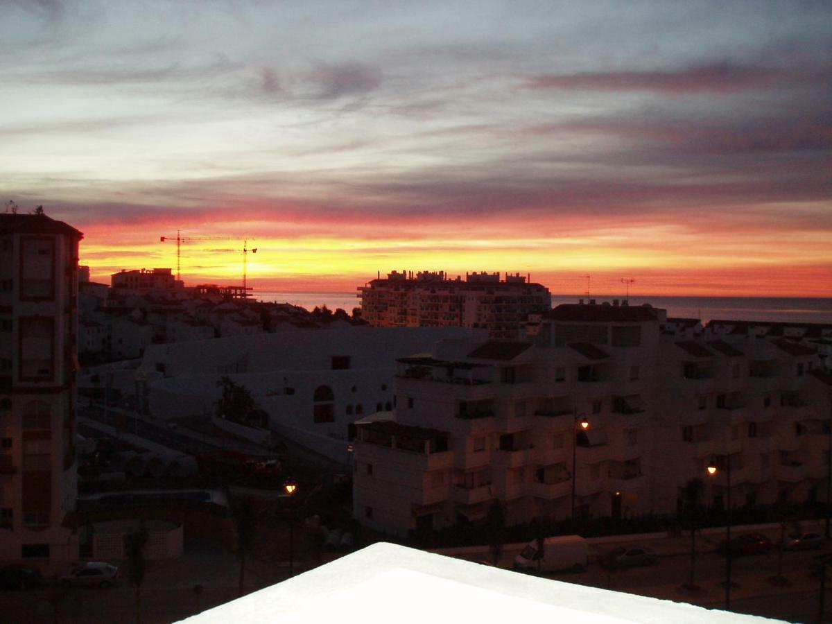 Puerto Deportivo Estepona Ngoại thất bức ảnh