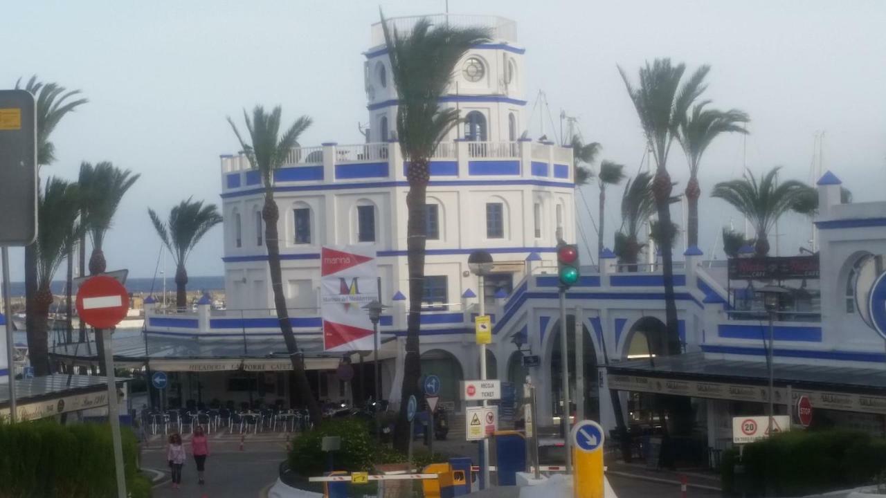 Puerto Deportivo Estepona Ngoại thất bức ảnh