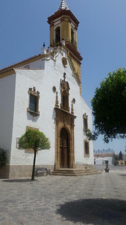 Puerto Deportivo Estepona Ngoại thất bức ảnh