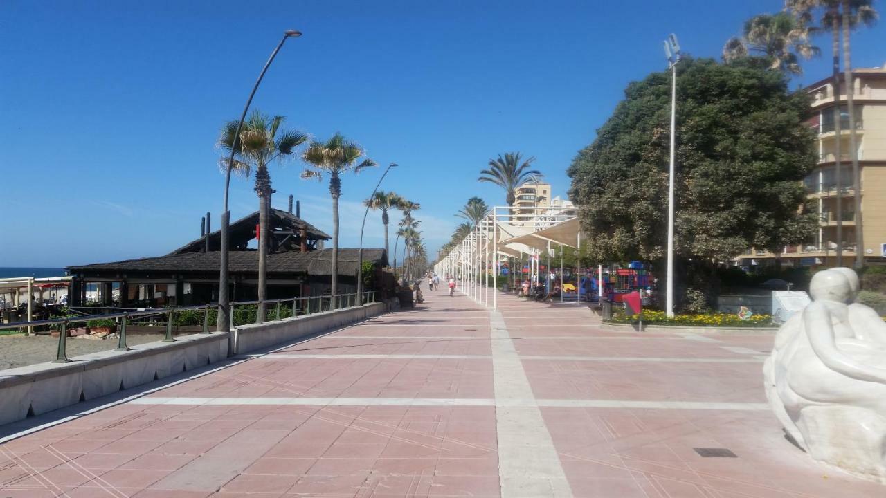 Puerto Deportivo Estepona Ngoại thất bức ảnh