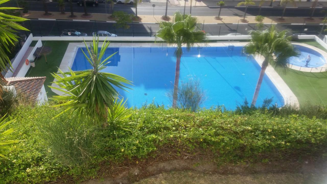 Puerto Deportivo Estepona Ngoại thất bức ảnh