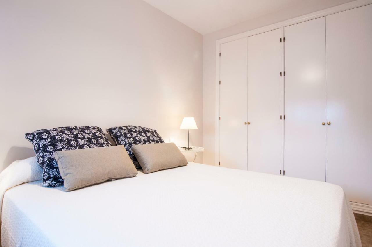 Puerto Deportivo Estepona Ngoại thất bức ảnh