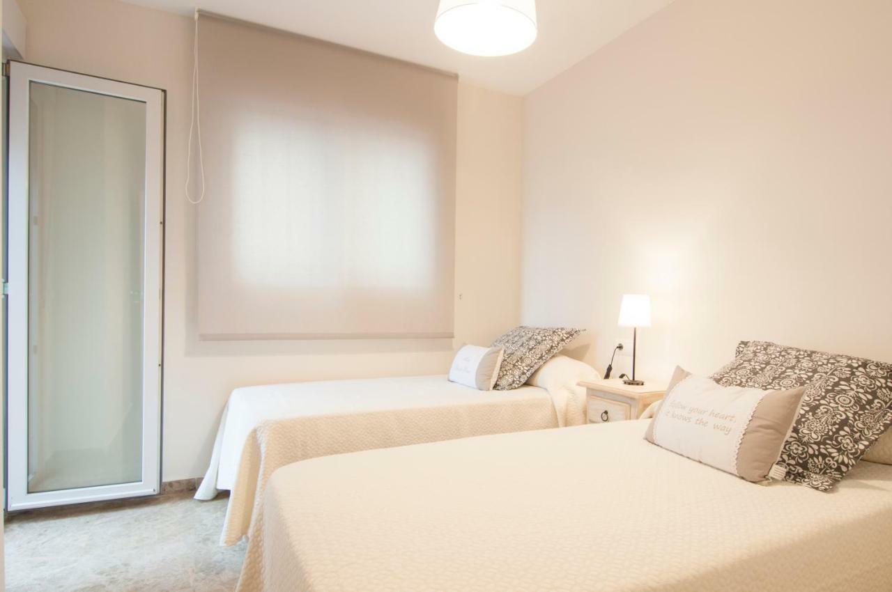 Puerto Deportivo Estepona Ngoại thất bức ảnh
